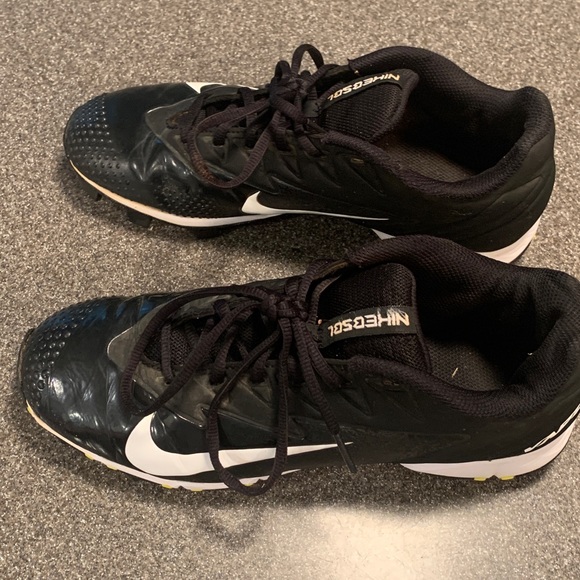 NIKE Vapor Football Cleats Size 8.5. - Picture 3 of 11